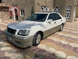 تۆیۆتا کراون